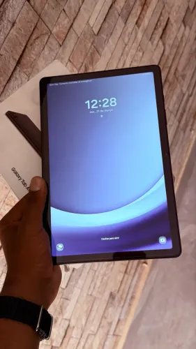 Samsung Galaxy A9 plus novinho com caixa perfeito