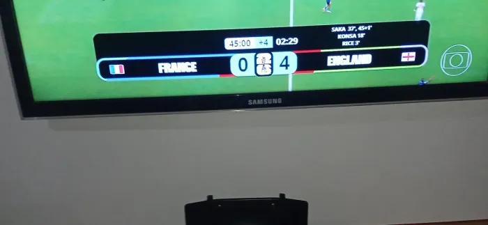 Pé suporte da tv Samsung.