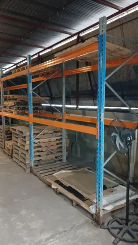 ESTANTE PORTA PALETE