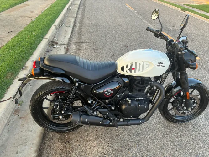 Vende-se Royal Enfield Hunter 350 Dapper