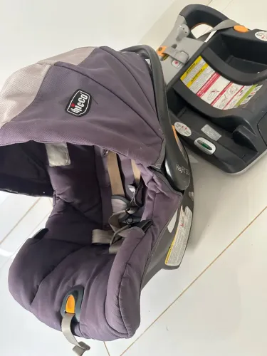 Vendo Bebê conforto completo em ótimo estado!