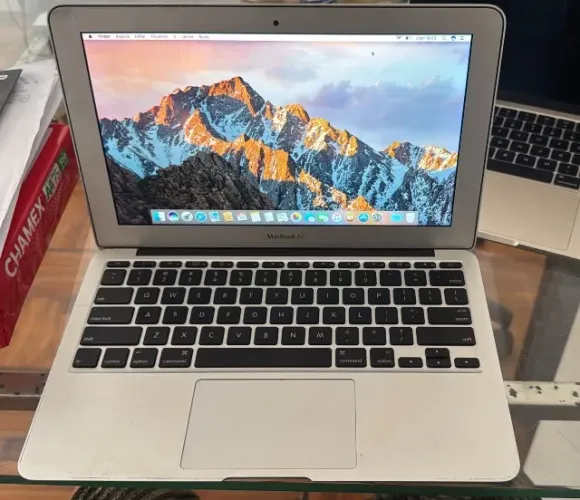 MacBook Air 2015 Bom estado usado