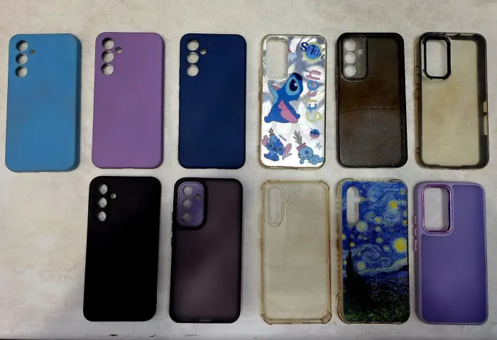Vendo 11 Capinhas de Samsung A54 5G em ótimas condições de conservação