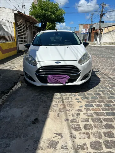 Ford Fiesta Titanium 1.6 16V Flex Mec. 2014