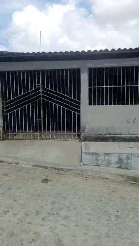 Vende-se um casa.