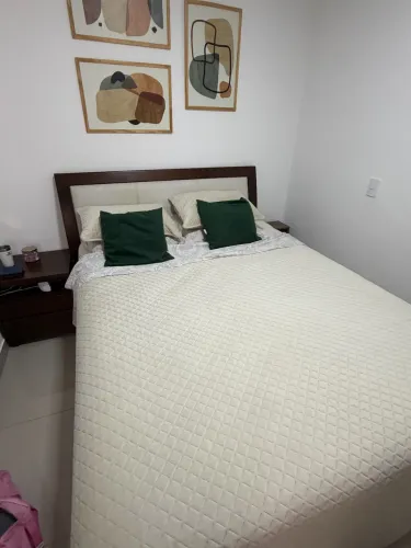 Cama box queen + colchão ortobom + cabeceira de couro
