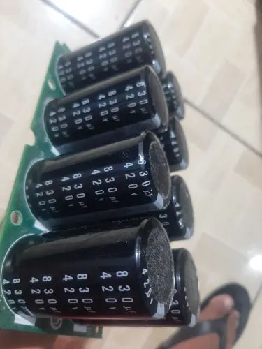 Banco de capacitores 420v 830mf