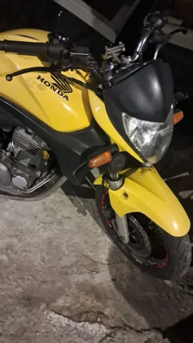 Moto muito boa tocou pegou