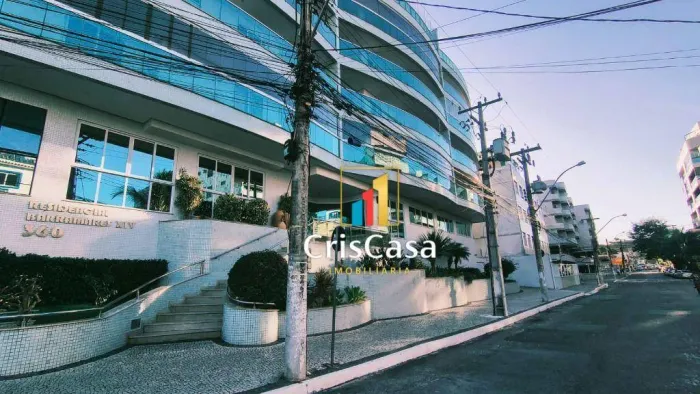 Apartamento com 3 dormitórios para alugar, 110 m² por R$ 6.200,00/ano - Vila Nova - Cabo F
