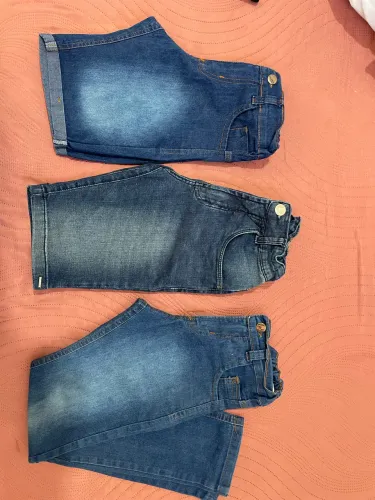 ? Kit infantil ? 3 peças | 2 bermudas + 1 calça jeans, Tam. 5 a 8 anos
