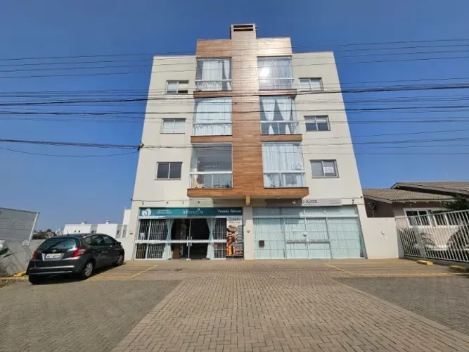 Apartamento no bairro Santa Maria, com móveis e vaga de garagem dupla por 799 mil
