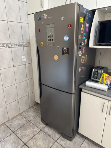 Geladeira Panasonic 425L Frost Free Inverter 220V