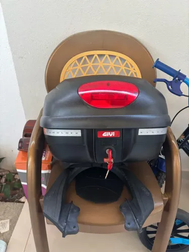 Baú com bagageiro de Fazer