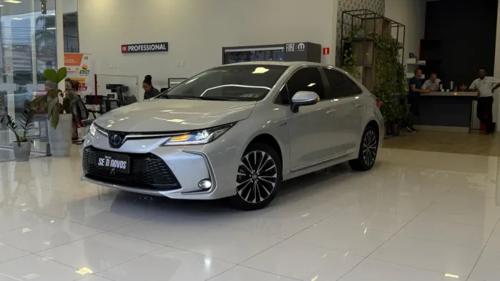 Toyota Corolla Altis Prem. Hybrid 1.8 Flex AUT 2024