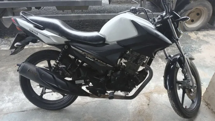 Moto muito boa pra trabalhar