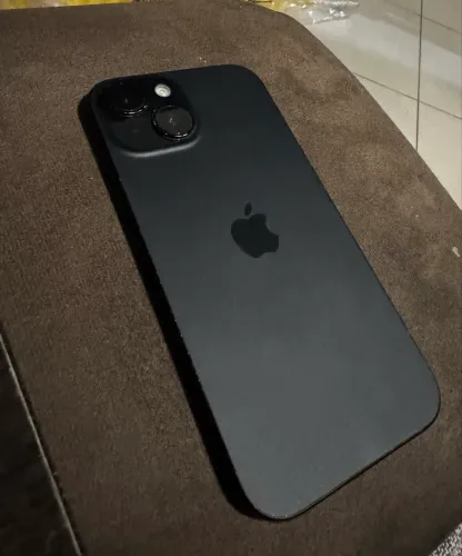 Vendo iPhone 15 256 gb em ótimo estado!