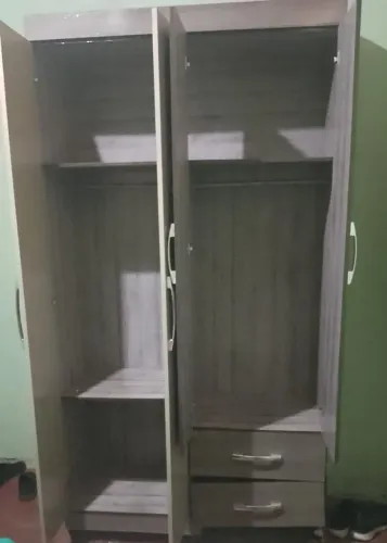 vendo Guarda roupa de solteiro