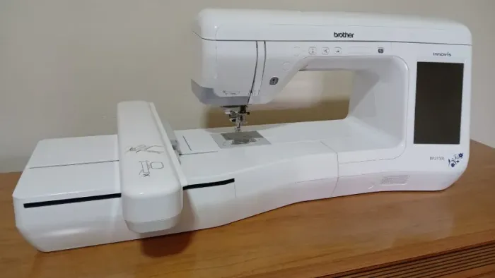 Máquina de Bordar Brother BP2150 Semi-Nova -Área 18x30cm(Impecável)