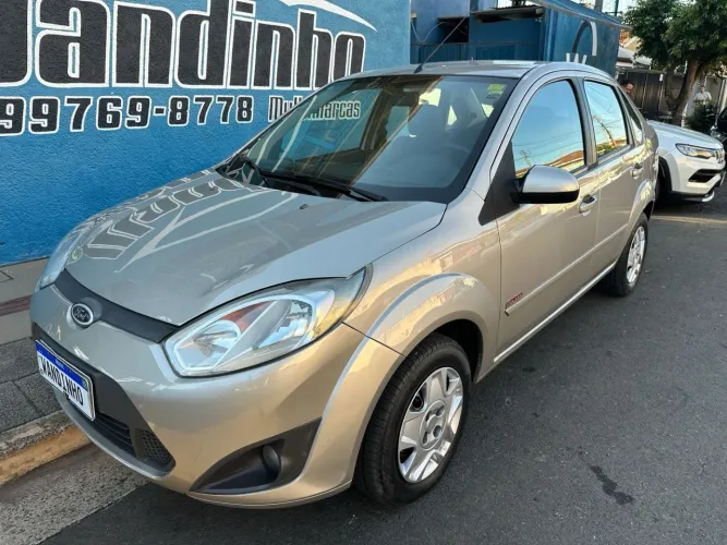 Ford Fiesta Sedan 1.6 16V Flex Mec. 2012
