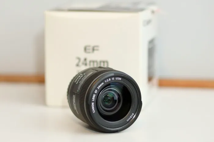 Lente Canon EF 24mm 2.8 IS