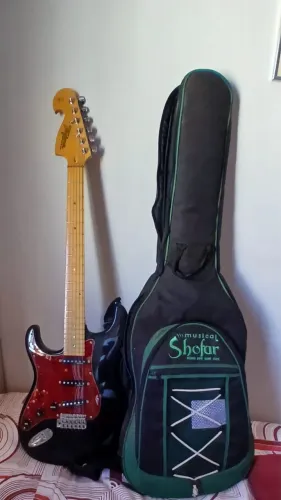 Guitarra Tagima Stratocaster Canhoto