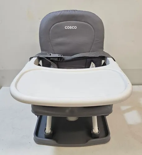 Cadeirinha de alimentação 
