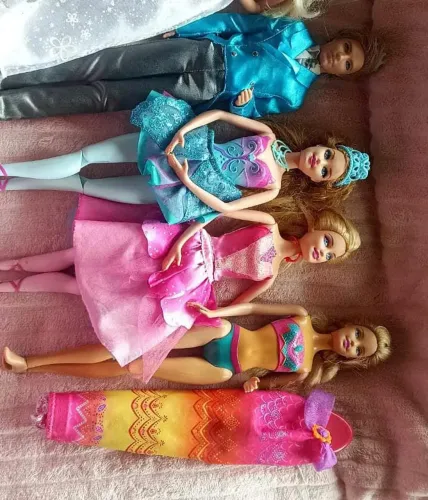 Bonecas Barbies