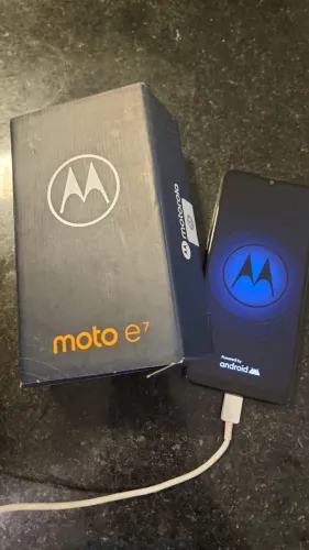 Moto E7 Dual SIM 32 GB cinza-metálico 2 GB RAM - MOTOROLA