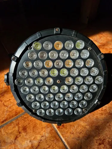 Refletor LED PAR DMX Profissional - Zarzar