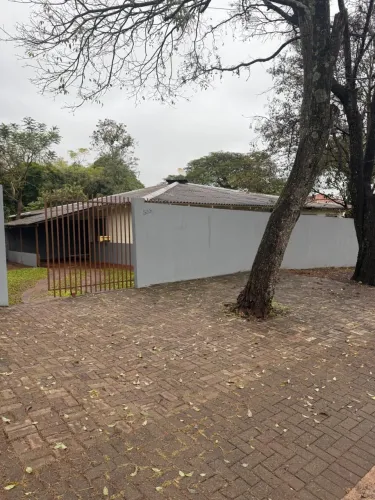 Casa na Av .Curitiba,338