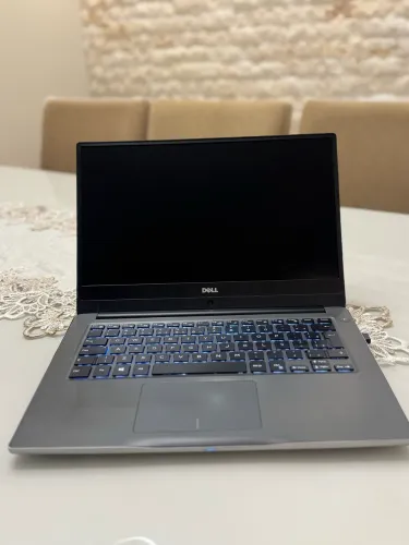 Notebook Dell I7 8550 16GB RAM e 256GB Nvme Placa de Video Geforce 4GB