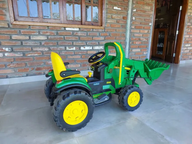 Trator elétrico