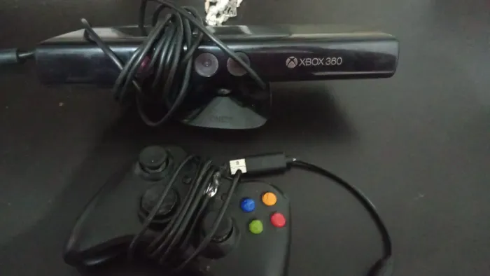 Vendendo Kinect e manete usado