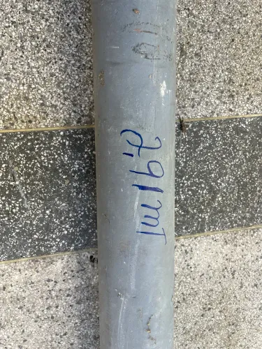 Vendo Estrutura em ferro pra colunas valor de 1.230,00 de 1.23