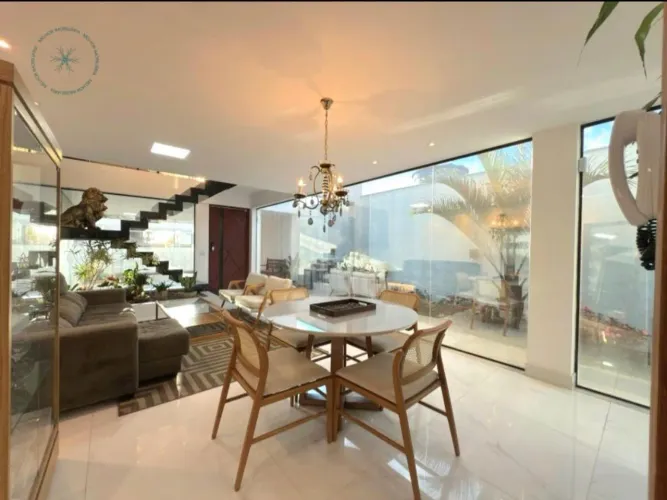 Casa Geminada á venda no bairro Vila Cloris, Belo Horizonte - MG.