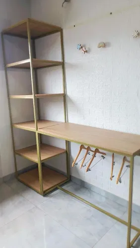 Conjunto Estante e Mesa Espositora