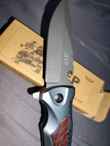 Canivete tático de resgate e uso diário (EDC) com a marca Jeep...NOVO ...VALOR R$70,00