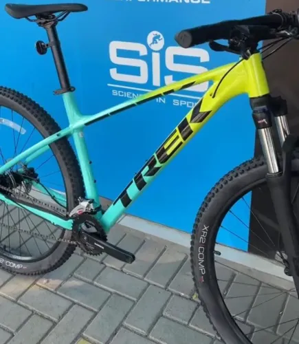 Bicicleta aro 29 importada americana nas peças Shimano.