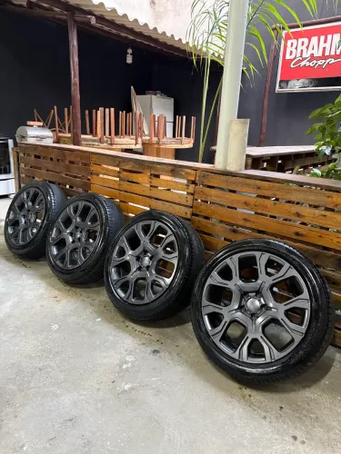 Rodas aro 19 modelo Jeep S 