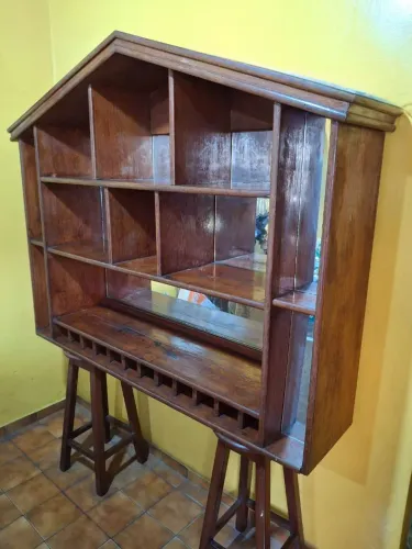 Barzinho de madeira
