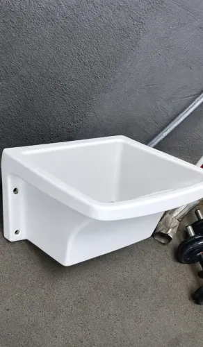 Tanque de lavar roupas de cerâmica