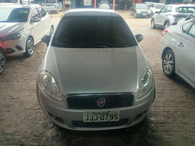 Fiat Linea LX 1.9/ 1.8 Flex 16V 4P 2011
