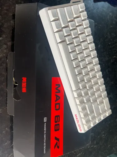 Teclado magnético mad 68 R 