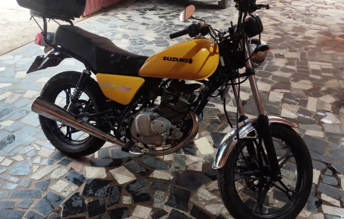 INTRUDER 125 APENAS VENDA