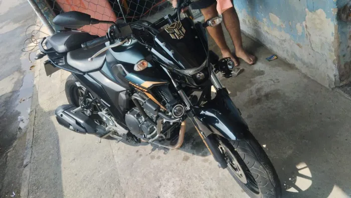 Fazer 25 verde e dourado