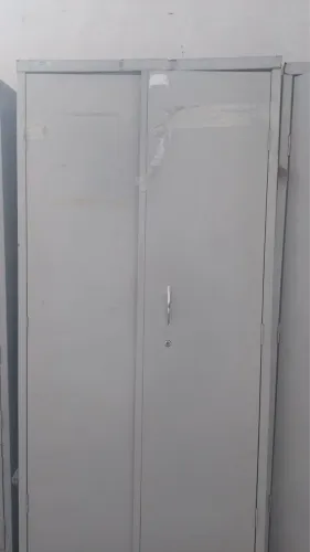 Armário duas portas