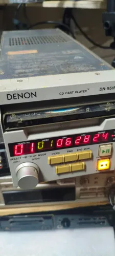 Cd Player Profissional Denon Dn-951fa Cart Player Broadcast