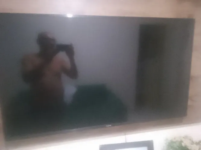 Vendo tv 55 polegadas Samsung liga mas não aparece imagem ( obs não é smart) também troco
