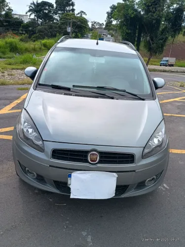 Fiat Idea Attractive 1.4 Fire Flex 8V 5P 2011