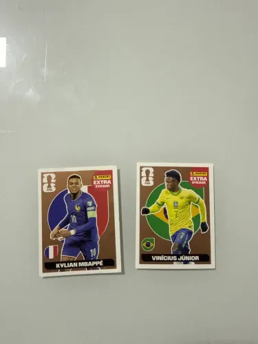 Fig Vini jr e mbappe bronze